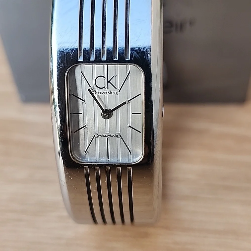 Calvin Klein calvin klein